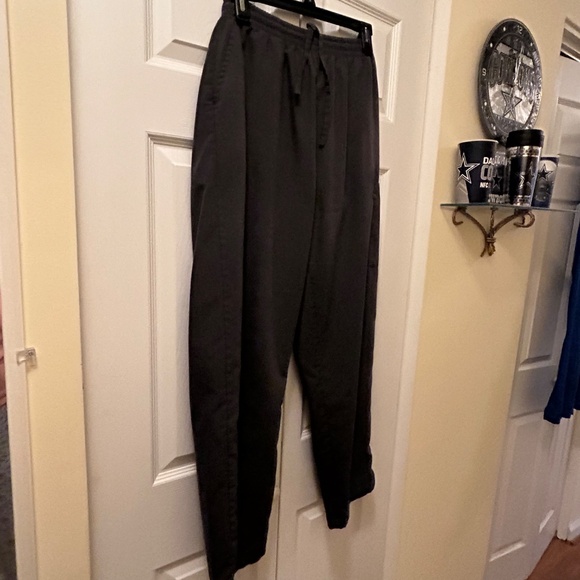 Scrub pants $5 each - Picture 6 of 10